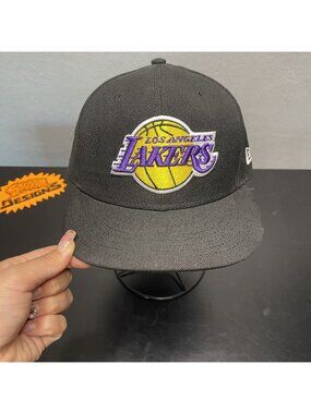 Los Angeles Lakers New Era 59FIFTY Fitted Cap 7 1/4 Black NBA Embroidered Logo